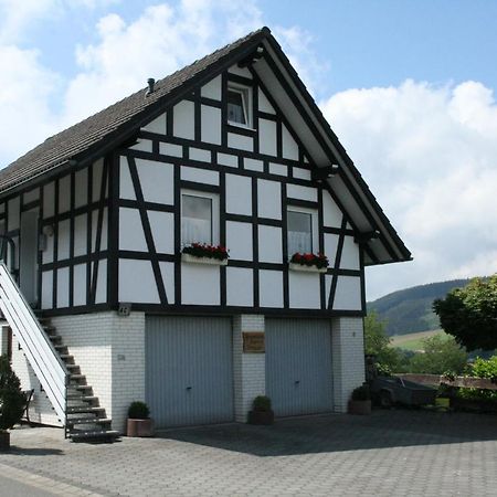 Ferienhaus Zur Ennest Шмалленберг Екстер'єр фото